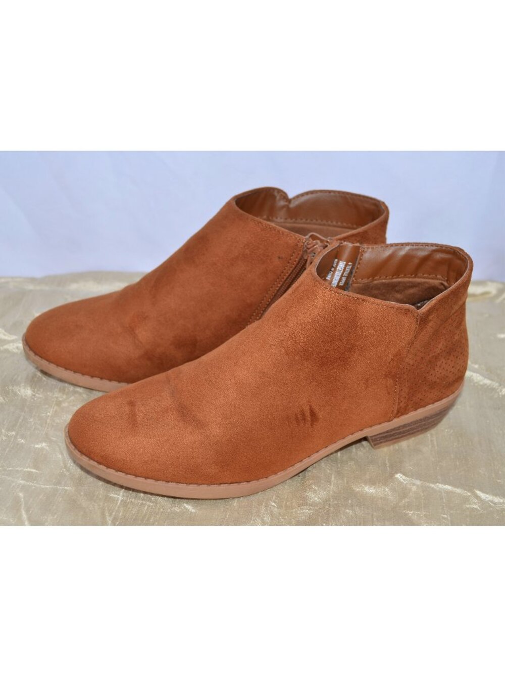 Cat & Jack Side-Zip Ankle Faux Suede Bootie Brown Big Girls Size 4